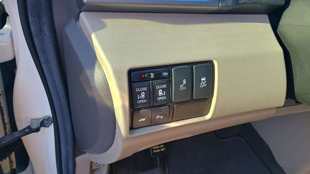 Used 2012 Honda Odyssey Touring image 11