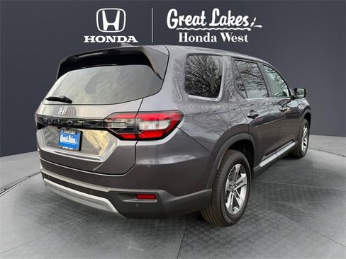 Certified 2025 Honda Pilot EX-L image 5