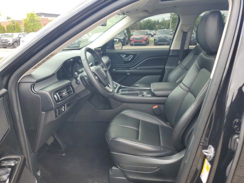 Certified 2024 Lincoln Aviator AWD w/ Premium Package image 12