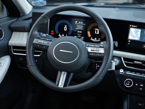 Certified 2025 Hyundai Sonata SEL image 25