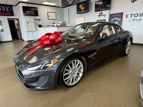 Used 2013 Maserati GranTurismo Sport RWD image 6
