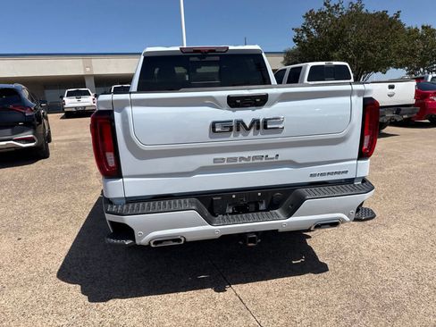 Used 2026 GMC Sierra 1500 Denali Ultimate AWD/4WD image 6
