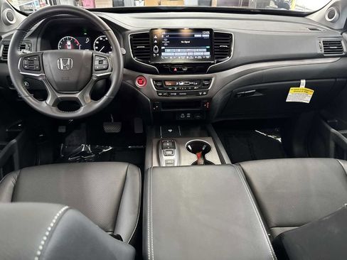 Used 2025 Honda Ridgeline RTL image 15
