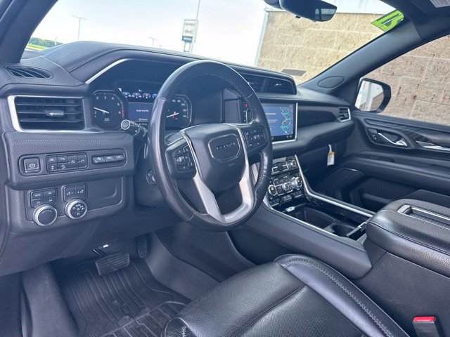 Used 2021 GMC Yukon Denali w/ Denali Premium Package AWD/4WD image 19