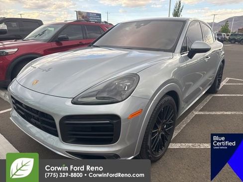 Used 2021 Porsche Cayenne GTS AWD/4WD image 3