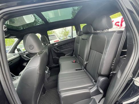 Certified 2024 Volkswagen Tiguan SE R-Line FWD image 24