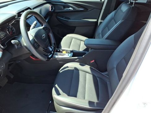 Used 2023 Chevrolet TrailBlazer RS w/ Sun and Liftgate Package AWD/4WD image 10