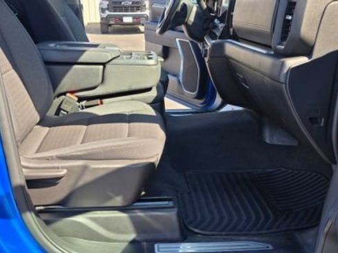 Used 2025 Chevrolet Silverado 1500 LT AWD/4WD image 15