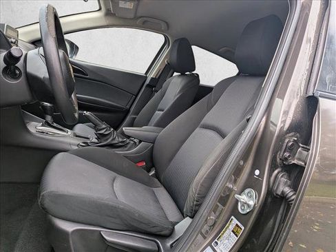 Used 2014 MAZDA MAZDA3 i Sport image 10