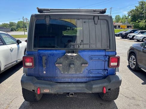 Used 2020 Jeep Wrangler Unlimited Rubicon AWD/4WD image 9