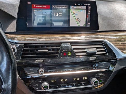 Used 2019 BMW 530i xDrive w/ Convenience Package image 6