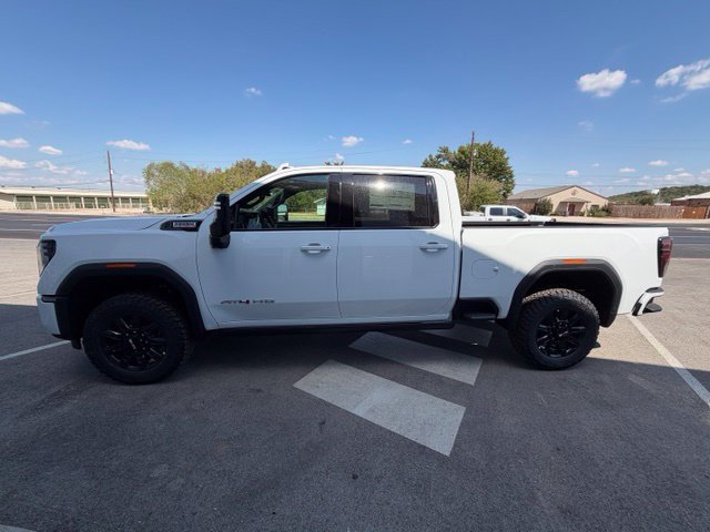 New 2026 GMC Sierra 2500 AT4 w/ AT4 Premium Plus Package AWD/4WD image 32