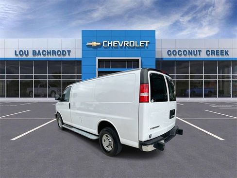Used 2024 Chevrolet Express 2500 w/ Driver Convenience Package image 6