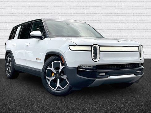 Used 2024 Rivian R1S Adventure Quad AWD/4WD image 3