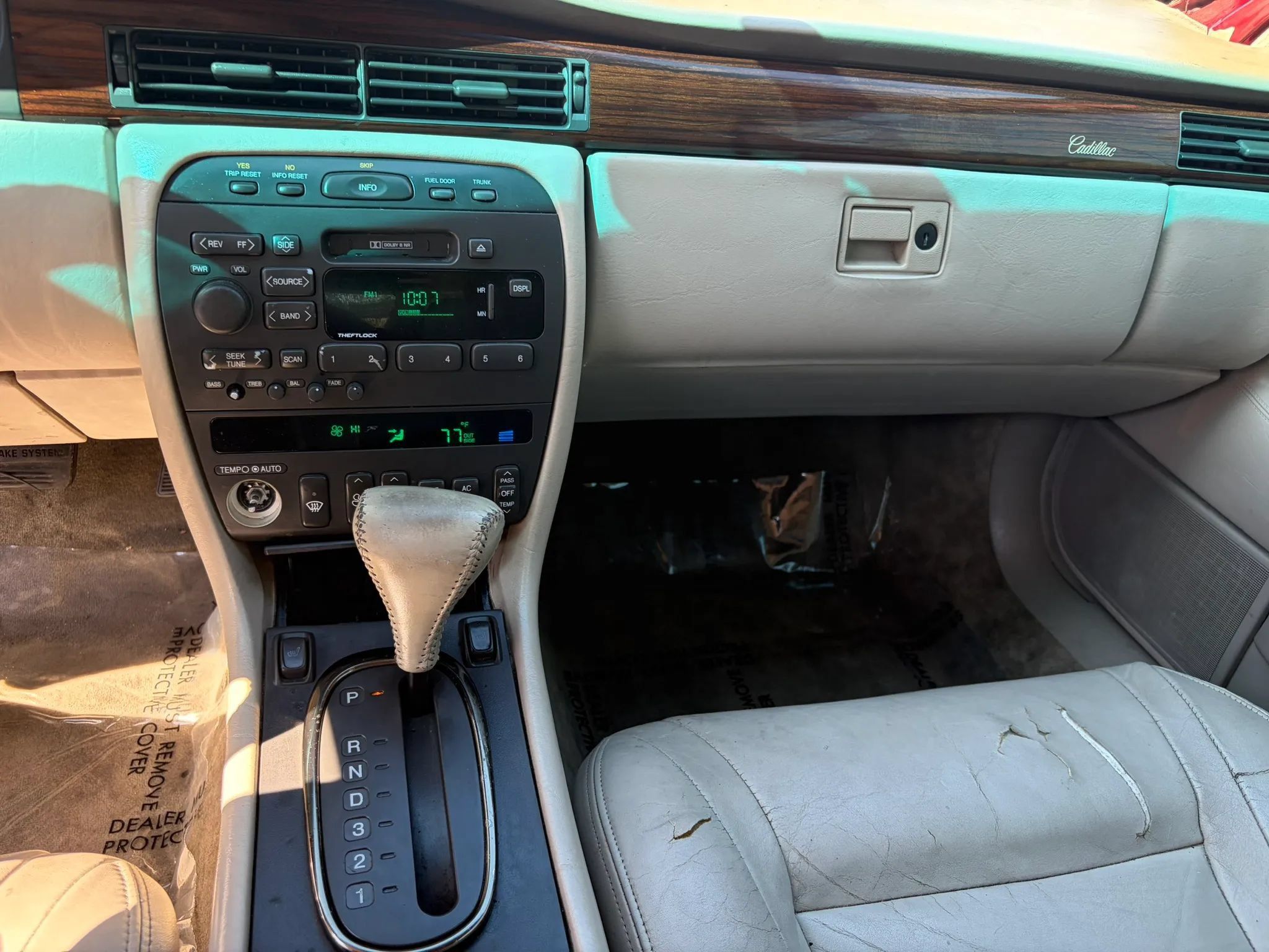 Used 2001 Cadillac Eldorado ESC w/ Comfort/Convenience Pkg FWD image 17