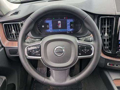 Certified 2023 Volvo XC60 T8 Ultimate AWD/4WD image 17