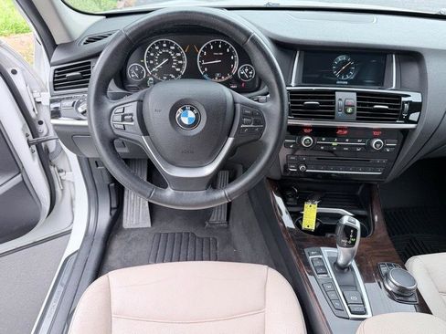 Used 2017 BMW X3 xDrive28i w/ Technology Package image 10