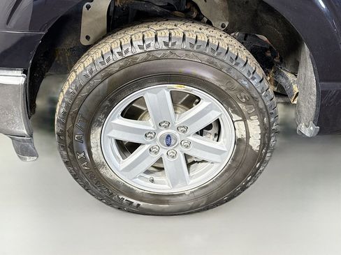 Used 2021 Ford F150 XLT image 36