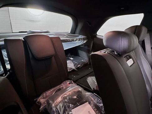 New 2025 Mercedes-Benz GLS 580 4MATIC image 29