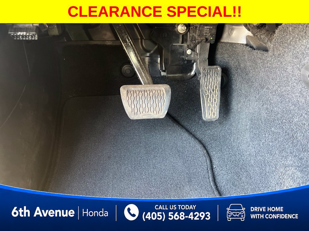 Used 2023 Jeep Wrangler Unlimited Sahara w/ Cold Weather Group AWD/4WD image 19