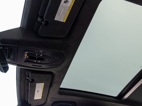 New 2026 Porsche Cayenne GTS image 30