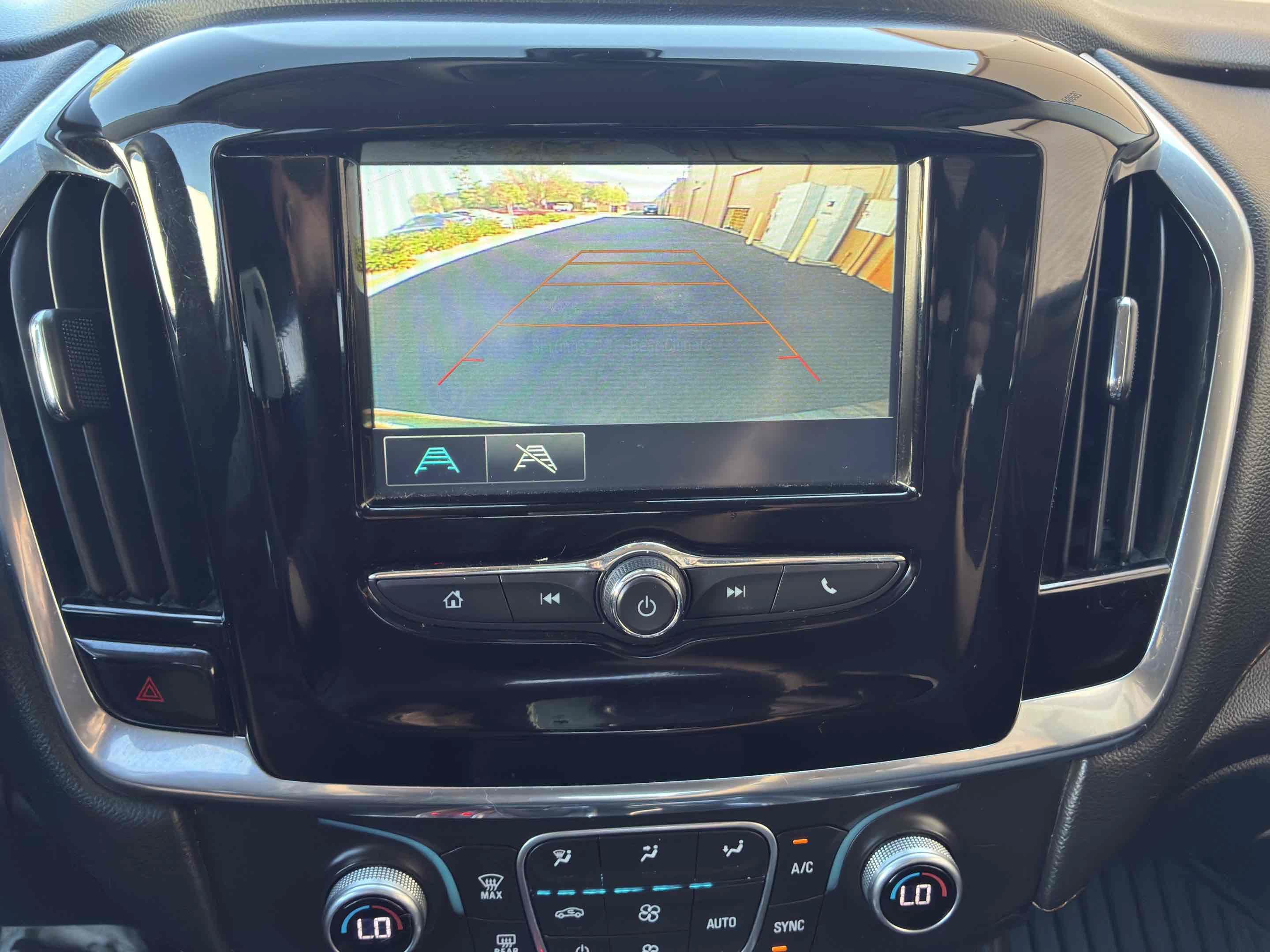 Used 2018 Chevrolet Traverse LS AWD/4WD image 28