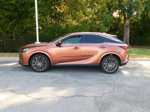 Used 2023 Lexus RX 350 FWD w/ Accessory Package (Z1) image 2