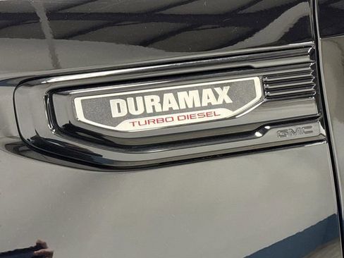Used 2025 GMC Sierra 1500 Elevation image 37