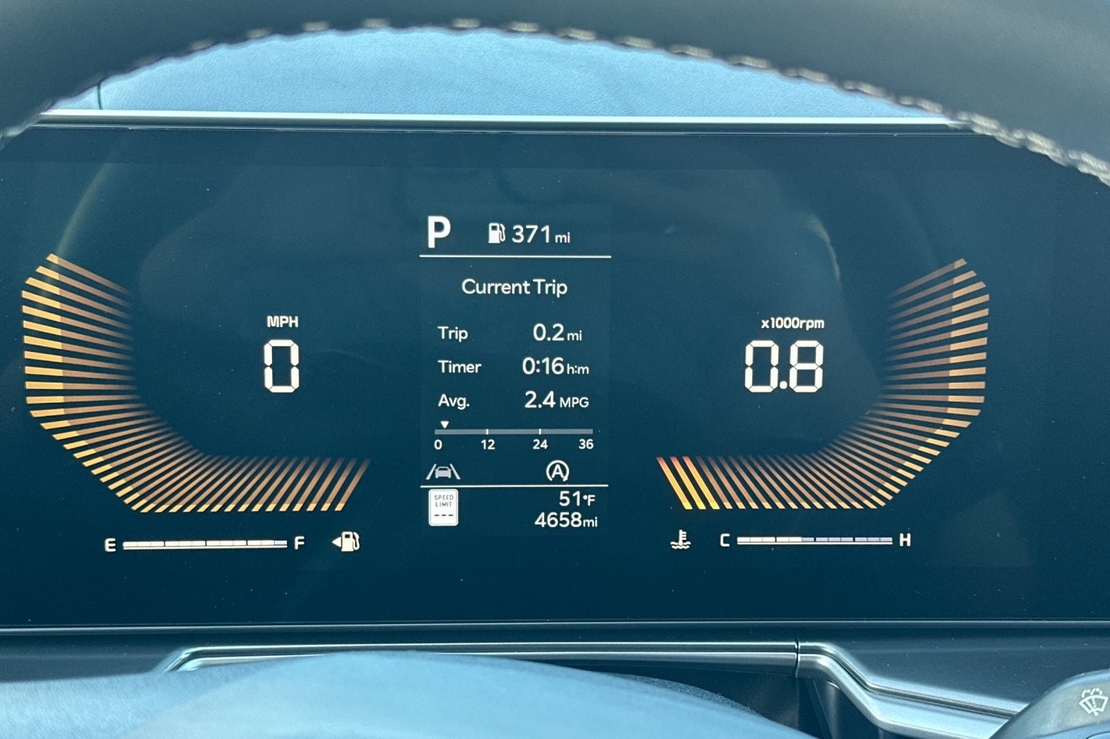 Certified 2026 Kia Sorento LX FWD image 40