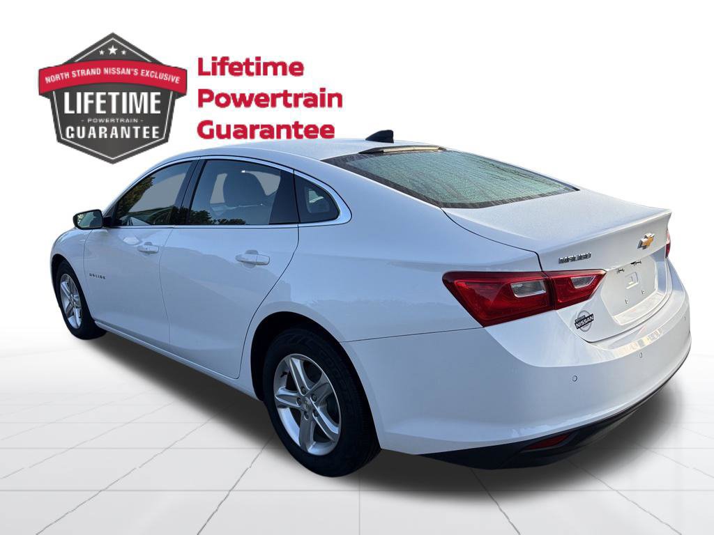 Used 2023 Chevrolet Malibu LS w/ Driver Confidence Package FWD image 3