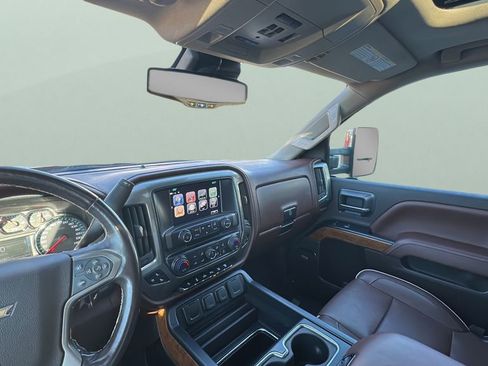 Used 2019 Chevrolet Silverado 3500 High Country w/ Duramax Plus Package image 11