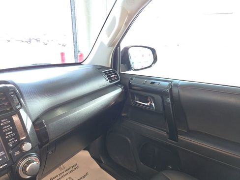 Used 2020 Toyota 4Runner Venture w/ Moonroof Package image 21