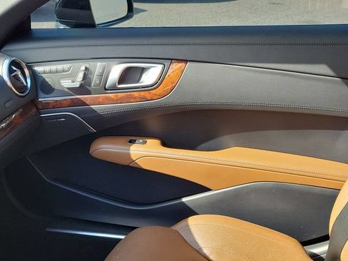 Used 2014 Mercedes-Benz SL 550 image 9