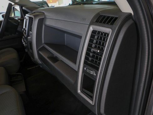 Used 2017 RAM 1500 Express w/ Express Value Package RWD image 33
