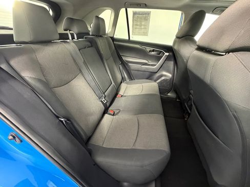 Used 2019 Toyota RAV4 XLE AWD/4WD image 37