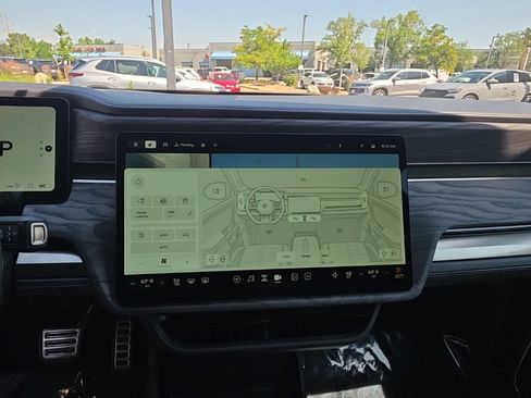 Used 2022 Rivian R1S Launch Edition AWD/4WD image 19