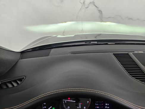 Used 2023 Porsche Macan S image 21