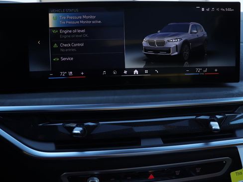 New 2026 BMW X5 xDrive50e w/ Climate Comfort Package image 37