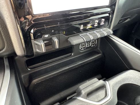 Used 2023 RAM 1500 Big Horn AWD/4WD image 18