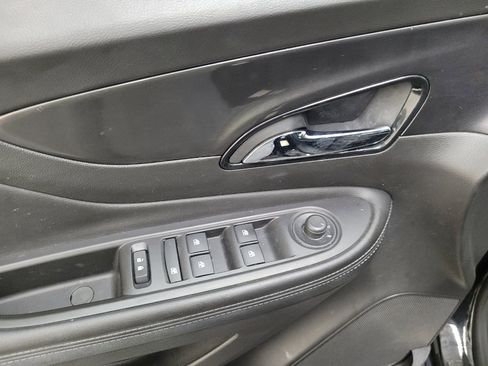 Used 2018 Buick Encore Preferred FWD image 27