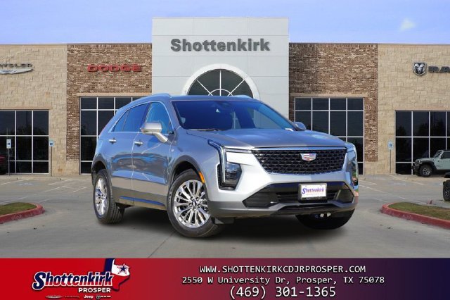 Used 2025 Cadillac XT4 Premium Luxury FWD image 1