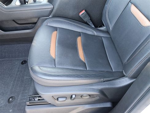 Used 2023 GMC Sierra 1500 AT4 w/ AT4 Premium Package image 15