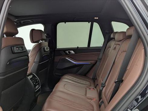 Used 2021 BMW X5 sDrive40i w/ M Sport Package RWD image 17