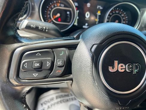 Used 2022 Jeep Gladiator Sport AWD/4WD image 23