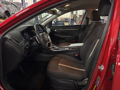 Used 2021 Hyundai Sonata Blue FWD image 9