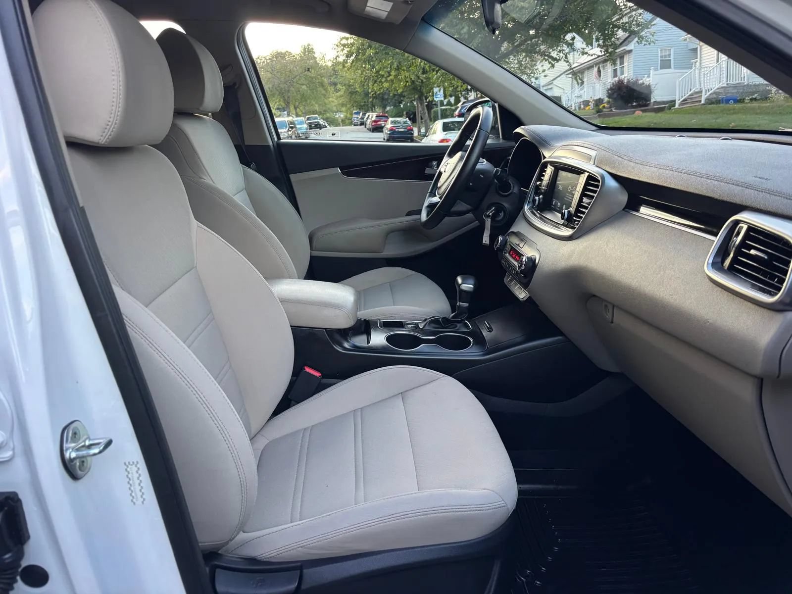 Used 2020 Kia Sorento LX w/ LX I4 Convenience Package FWD image 28