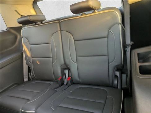 Used 2023 GMC Acadia Denali w/ Black Diamond Edition image 19