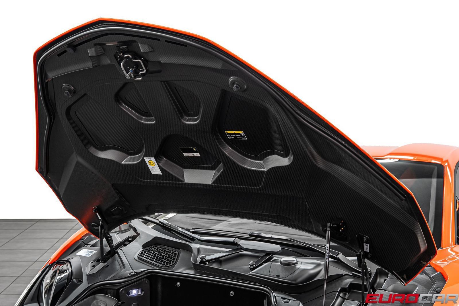 Used 2024 Lamborghini Revuelto AWD/4WD image 12