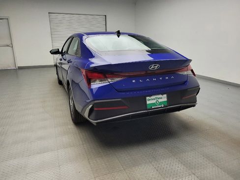 Used 2024 Hyundai Elantra SEL FWD image 6