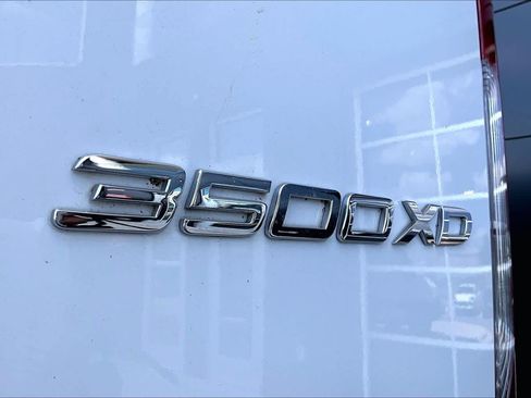Used 2024 Mercedes-Benz Sprinter 3500 image 10
